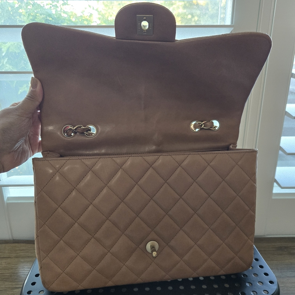 CHANEL Jumbo Single Flap ✨️ Camel Brown Lambskin with Champagne GHW - Picture 9 of 12